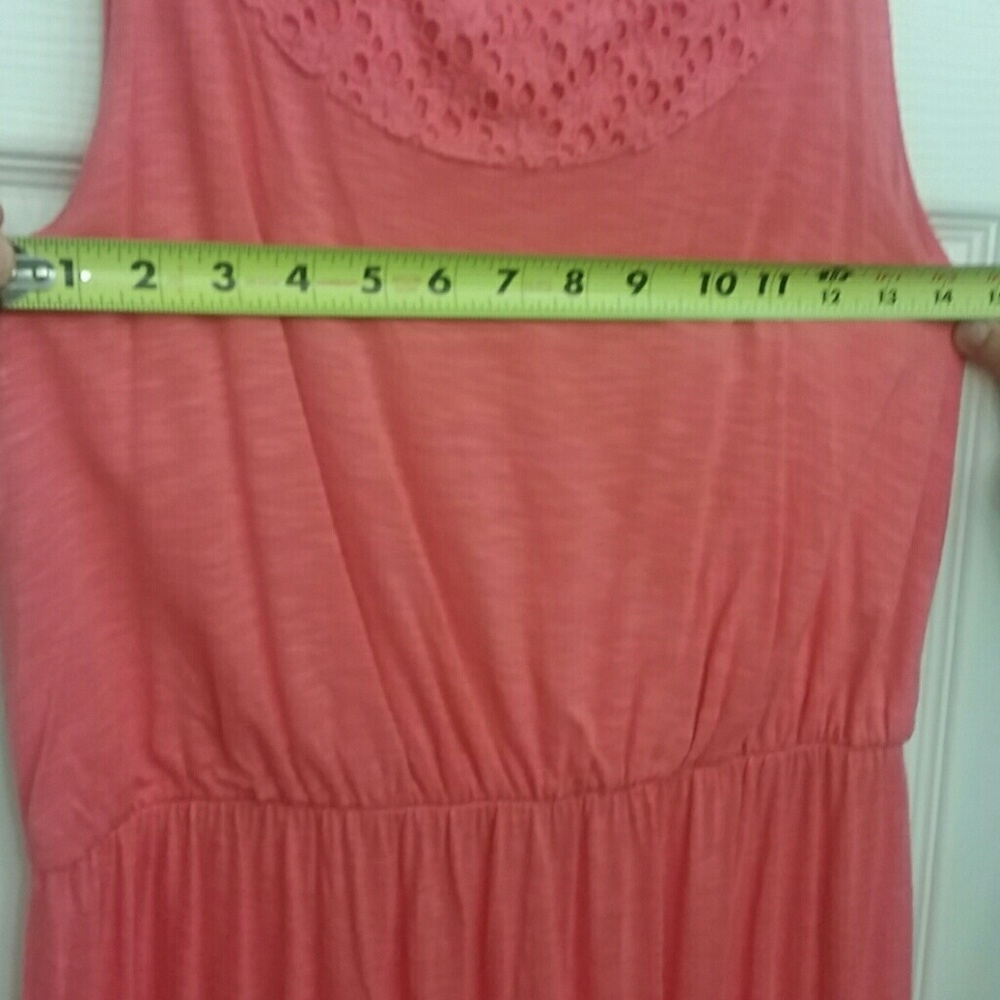 Dress - Picture 5 of 7